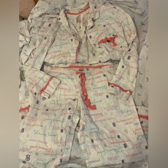 Victoria's Secret Other - Victoria's Secret Pajama set